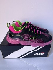 Avia big kid glowing sneakers Slip On size 4 new