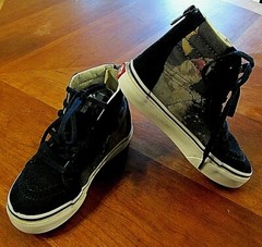 Vans black suede leather hi-top sneakers w zippers shark kids sz 12