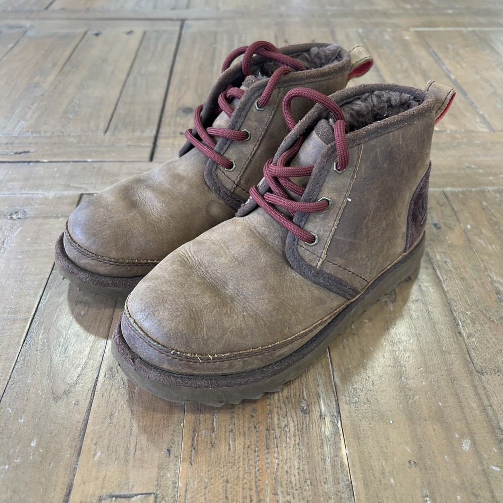 Ugg Australia Kids Neumel II Waterproof Chukka Boots Size 1 Dusted Cocoa Leather