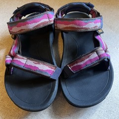 Teva Kids 11 Hurricane XLT2 Sport Sandals Adjustable Strap Pink Purple Black
