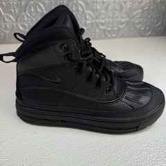 Size 6.5 (GS) – Nike ACG Woodside High Black