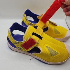 Disney Adidas Terrex Captain Toey Size 1 Kids Sandals Yellow And Blue