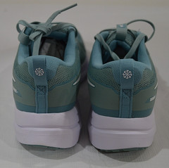 Nike Cosmic Runner (GS) Color: Mint/Tan Size 6.5Y (New)