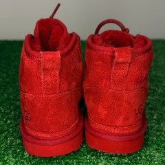 🔥 UGG Neumel II Boot Big Kid 2 Red Suede Cozy Fast Ship 🔥