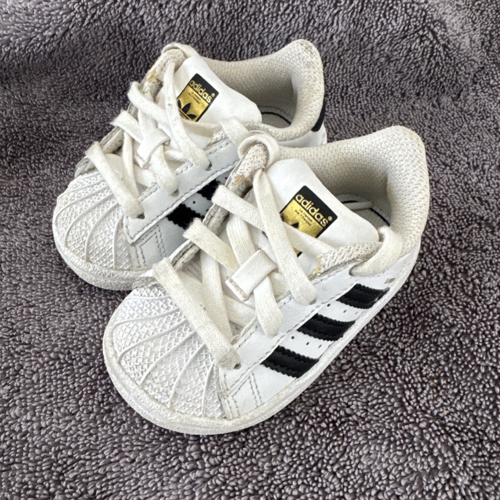 Adidas Kids Superstar White Leather Black Stripe Shoe Sneaker Lace Up Size 4K
