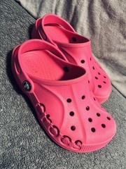 CROCS Baya Junior Girls Clogs Size J2 Pink Slip-On Water Shoes GR8 Shape ✅ Pics