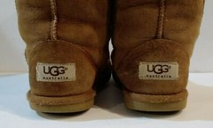Ugg Australia Classic Tall Boots ~ S/N 5229 ~ Child Size 4