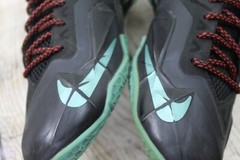 2014 Nike LeBron 11 XI Diffused Jade GS Black Green 621712-004 Sneakers size 7Y