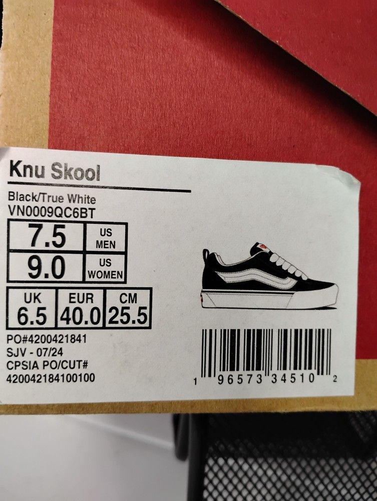 Vans Knu Skool