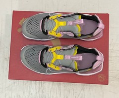 Size US – 7Y / EUR – 40 Nike React Vision (GS) CD6888-003 Multicolor .