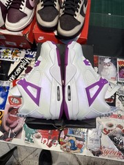 Nike Air Jordan Retro 4 hyper Violet 7Y