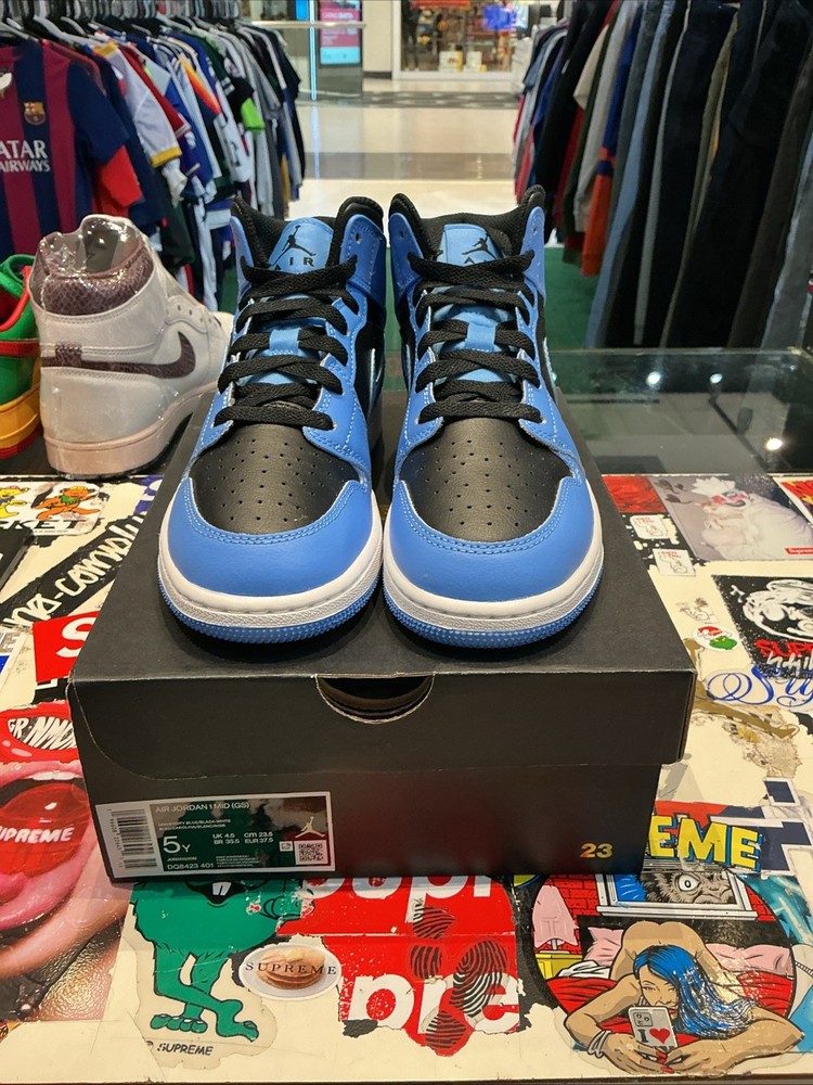 Size 5 (GS) – Jordan 1 Mid University Blue Black