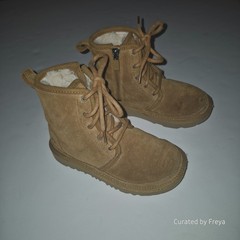UGG Neumel High Kids Chestnut Boots 1134190K SZ 13