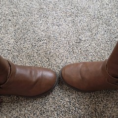 OshKosh B’Gosh Unisex-Child Lumi Knee High Boot size 11 months