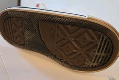Converse Chuck Taylor Shoe LOVE Laces Hearts toddler Size 5 RIGHT SHOE ONLY
