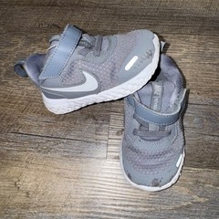 Nike Revolution 5 Toddler Shoes Wolf Grey White BQ5673-004 Size 6C