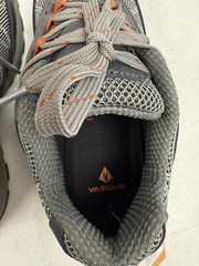 $55 Vasque Monolith Low Ultra Dry Hiking Shoes NIB Size 6 US Kids Waterproof
