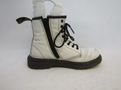 Dr Martens Youth Size 2 M White Leather 8 Eye Comfort Ankle Boots