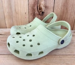 Kid’s Crocs Clogs Mint Green size J 6 Comfort Water Camping Athleisure
