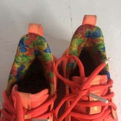 Under Armour Curry 7 ‘Sour Patch Kids’ Orange Youth Size 3.5 Women’s Size 5
