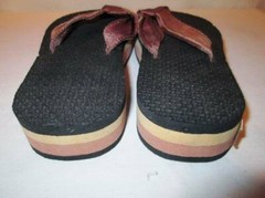 NOS Vintage 80s RAINBOW Flip Flops Two Color Yellow Blush Child Sandals 2 NEW