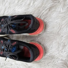 Nike Renew Run Youth Size 4Y Sneaker Black Blue Red Shoes CT1430-090