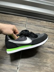 Nike Waffle Trainer 2 Black White Green DC6477-003 Kids Size 5.5Y Women Sz 7