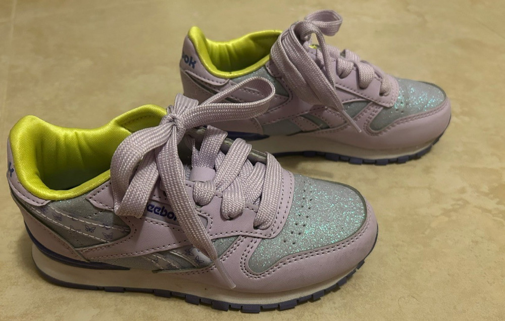 Girls Reebok Pre-School Classic Leather Step ’n‘ Flash Light Up (Size 11)