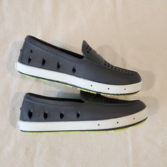 Floafers Prodigy Driver Kids Size 11 Gray Black Laser Cut Casual Slip-On Loafers