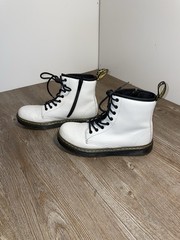 Dr Doc Martens White Zavala J Boots AW004 Size 5 US L