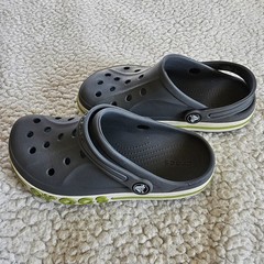 Crocs Unisex-Child Bayaband Clog K Charcoal – 205100-025 J3