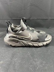 Nike Flex Runner 2 (GS) Sz 6Y Road Running Shoes DJ6038-001 Youth Big Kids