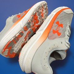 Under Armour Assert 10 Sneakers Running Shoes Size 5 Youth / 6 Women 3026182-011