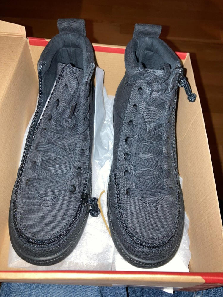BILLY Footwear Classic High-Top Sneakers, Kid’s Size 5, New in Box, Black.