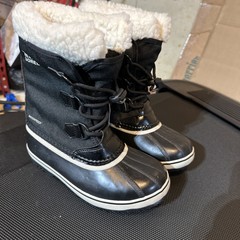 SOREL -Kid’s Caribou Waterproof Boot for Winter Black Size US 2 C New