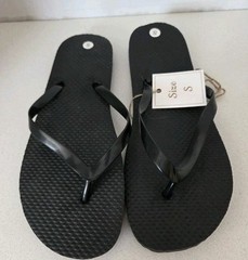 Women Flip-flop Sandals Black Color Flat Size Small 5-6 US Summer