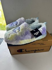 Champion University Ombre Fur Slippers – US Youth 7 – Purple/Blue/Yellow – NEW