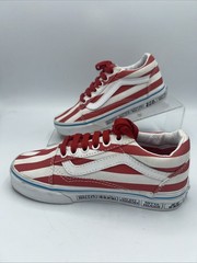 VANS Old Skool Red & White Striped Size 13 Kids “Where’s Waldo” Red Laces Read