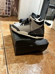 Air Jordan 3 Retro Grey Wolf For 200$USD They Have Been Used A Little Bit