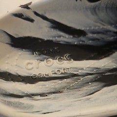Crocs Comfort Slide Clogs Youth Size 3 J3 Black & White Marbled