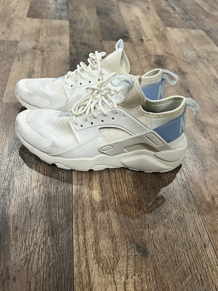 Nike Shoes Huarache Run Low White Pure Platinum/Ocean- Great Condition