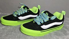 VANS Off the Wall Knu Skool Sneakers Rare Green Size 3.5 Boys