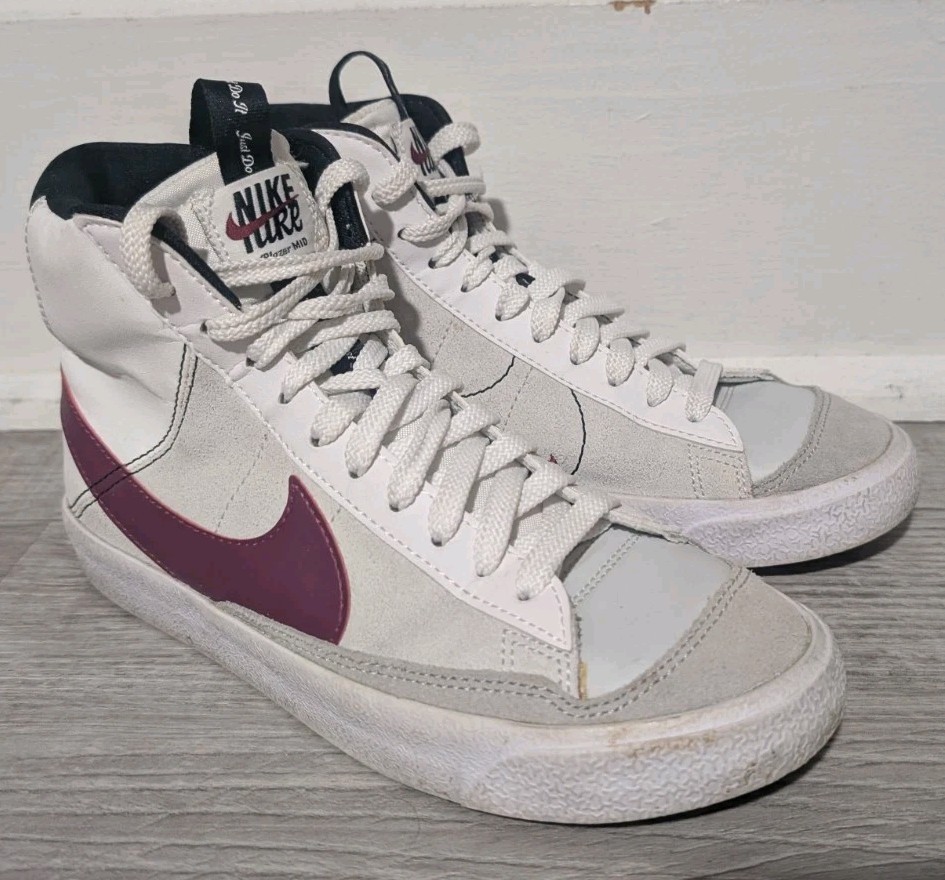 Nike Blazer Mid 77 SE Dance White Rush Maroon DH8641-101 Youth Sz 5.5