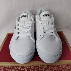 VANS – Seldan Platform – Size 4 Youth – White