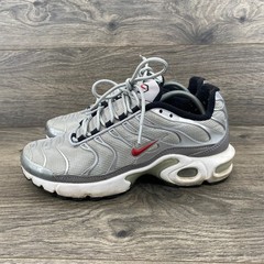 Nike Air Max Plus TN SE Kids Silver Red Athletic Shoes Size 6 Y 921073