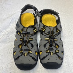 Khombu Kyle Kids Boys Size 4 Water Sandals Youth Young Strap Gray Black Yellow