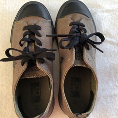 Converse Sneakers (Size 2) One Star Camo Green Skull Low Top Lace Up Shoes
