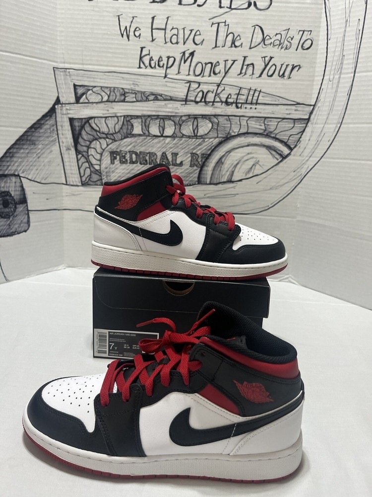 NIKE Air Jordan 1 Mid Big Kids‘ White/Black/Gym Red | DQ8423-106 – SIZE 7Y-8.5W