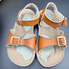 Sun-San Salt Water Sandals Surfer 1705 Tan Leather Kids Size 8 Buckle Water Shoe