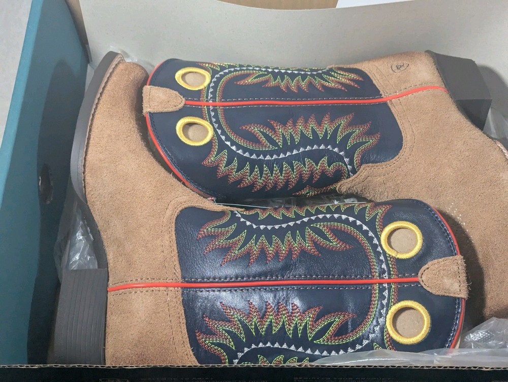 Ariat Derby Monroe Kids Size 2 M Tan Roughout / Inkwell Buckaroo Cowboy Boots